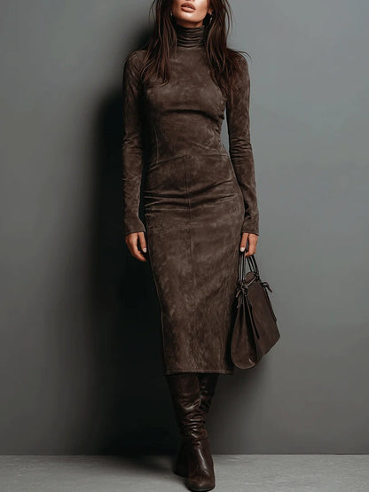 Tailliertes Damen-Midikleid in Wildlederoptik mit Rollkragen und langen Ärmeln in Braun