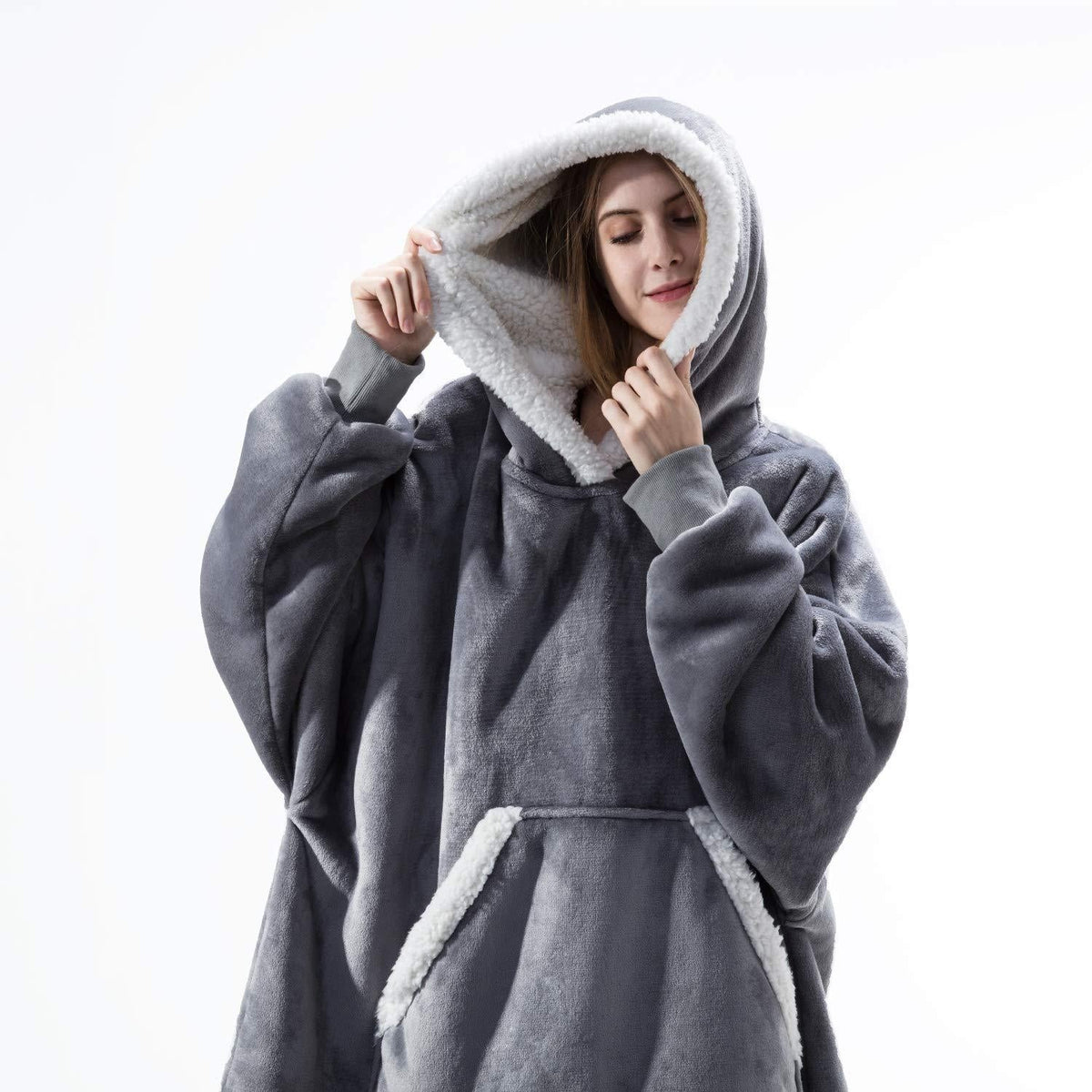 Übergroße Hoodie-Decke aus Fleece mit Sherpa-Futter, großer Kapuze und Kängurutasche in Grau