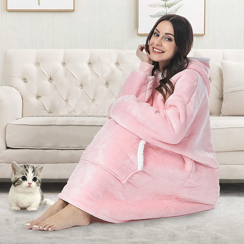 Übergroße Hoodie-Decke aus Fleece mit Sherpa-Futter, großer Kapuze und Kängurutasche in Rosa