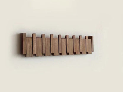 Wandgarderobe aus Massivholz im Klaviertasten-Design mit ausklappbaren Haken, Ansicht 8