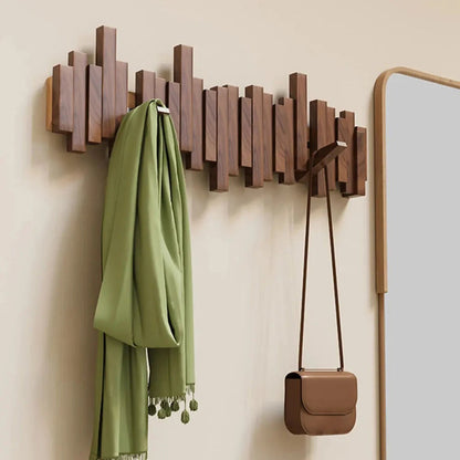 Wandgarderobe aus Massivholz im Klaviertasten-Design mit klappbaren Haken, Ansicht 8