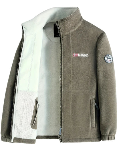 Warme Fleecejacke für Herren mit Stehkragen, Reißverschlusstaschen und Fleecefutter in Khaki