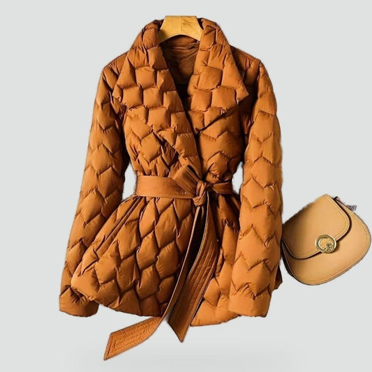 Wasserabweisende Damen-Daunenjacke mit Rautensteppung, Reverskragen und Bindegürtel in Bernsteinorange