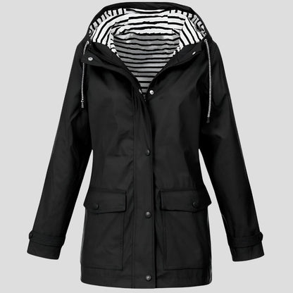 Wasserabweisende Damen-Regenjacke mit verstellbarer Kapuze, Sturmleiste und Pattentaschen in Schwarz