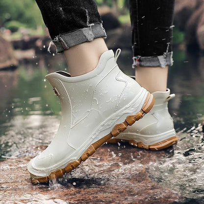 Wasserdichte Herren-Stiefel mit Warmfutter, Profilsohle und Schlupfform für Regen und Kälte, Ansicht 4