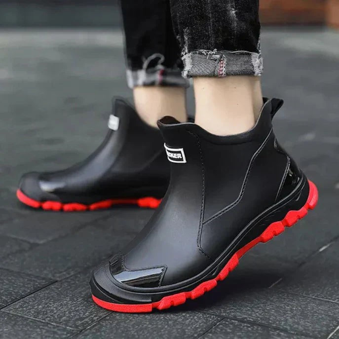 Wasserdichte Herren-Stiefel mit Warmfutter, Profilsohle und Schlupfform für Regen und Kälte, Ansicht 6