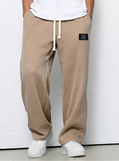 Weite Herren-Hose in Waffelstruktur mit Kordelzug und tiefen Taschen in Khaki