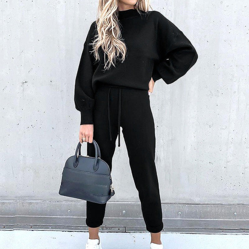Zweiteiliges Loungewear-Set aus weichem Strick mit Rollkragenpullover und Hose mit hoher Taille in Schwarz
